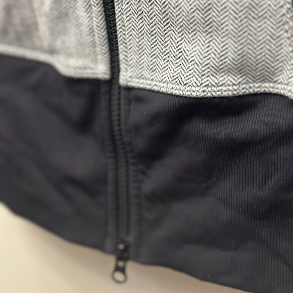 LIKE NEW Lululemon Define Nice Asana Herringbone Tweed Jacket size 4 Coat LOLE - Picture 7 of 15